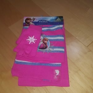 Disney Frozen Hat, Gloves and Scarf set